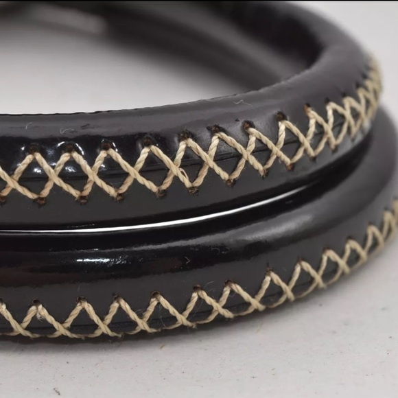 PRADA Black Vintage Nylon Tessuto Enamel Shoulder Tote Bag | Preloved 🖤🖤 - Picture 8 of 16